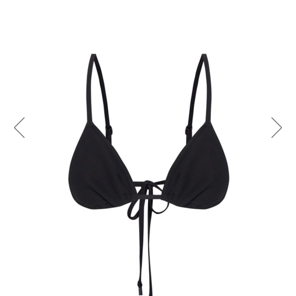 Zulu and zephyr triangle top black size 10
